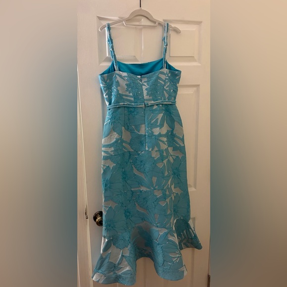 EUC Alexis Delphine Sash-Tie Embroidered Jacquard Midi Dress Tuscan Blue Sz L - Picture 3 of 8